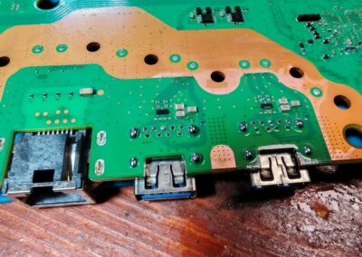 Riparazione porte USB Playstation 5
